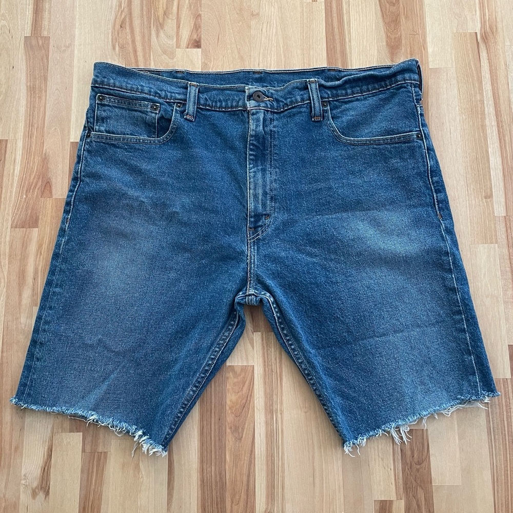 Levi’s 520 cutoff shorts